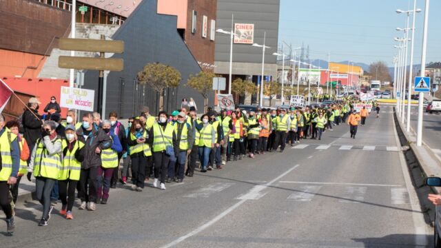 Última etapa de la marcha blanca entre Cubillos y Ponferrada. / Iván Kalax
