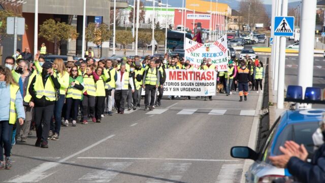 Última etapa de la marcha blanca entre Cubillos y Ponferrada. / Iván Kalax
