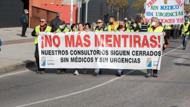 Última etapa de la marcha blanca entre Cubillos y Ponferrada. / Iván Kalax