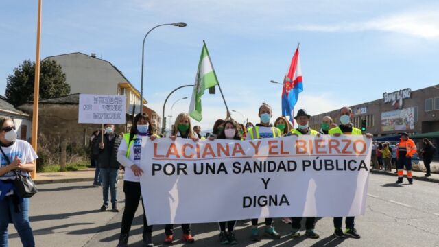 Última etapa de la marcha blanca entre Cubillos y Ponferrada. / Iván Kalax