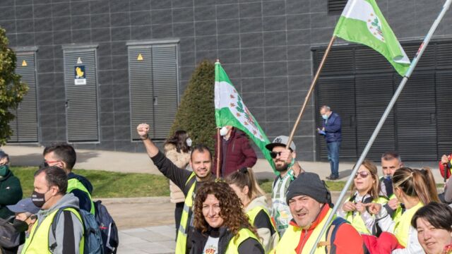 Última etapa de la marcha blanca entre Cubillos y Ponferrada. / Iván Kalax